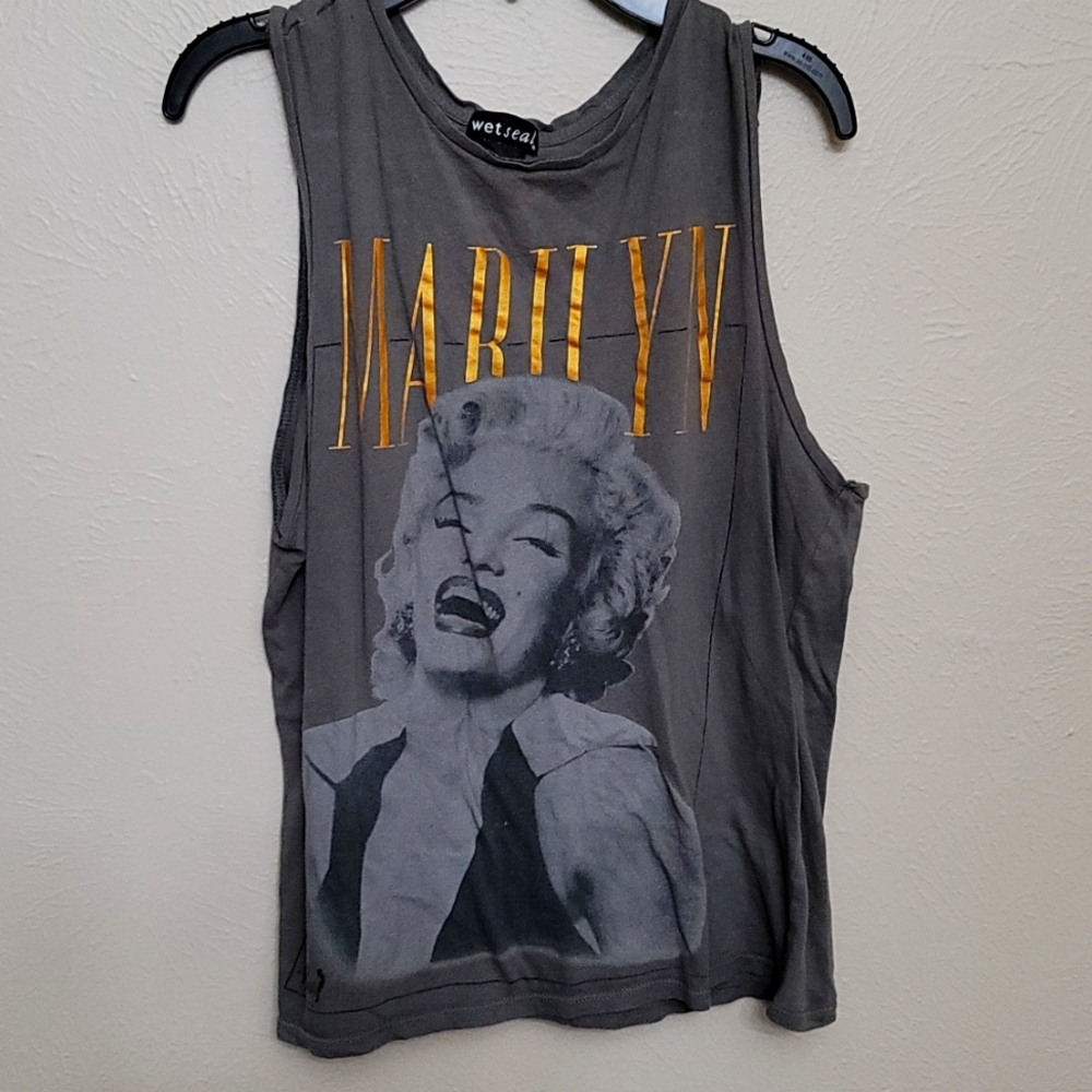 Wet Seal M Womens Marilyn tank top